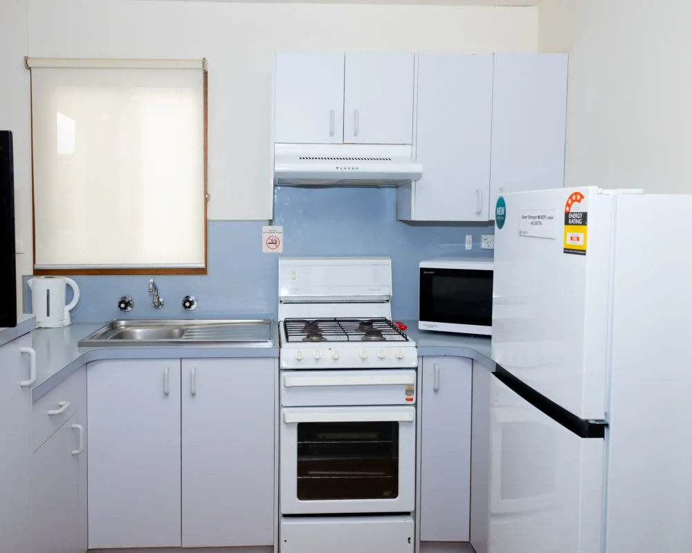 1 Bedroom Basic Kitchen 1