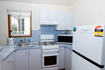 1 Bedroom Basic Kitchen 2