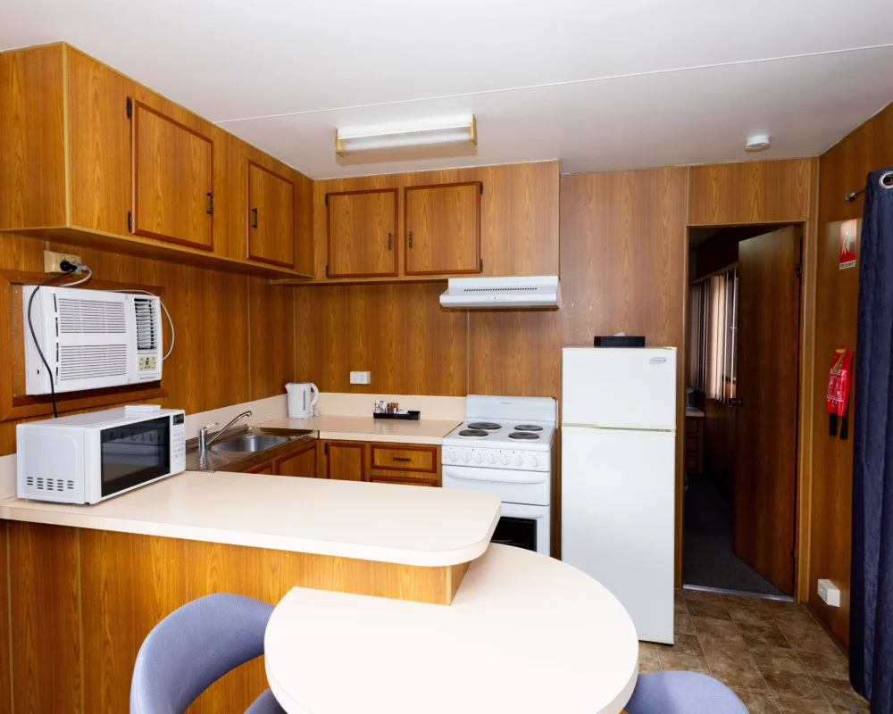 1 Bedroom Budget Lounge 1