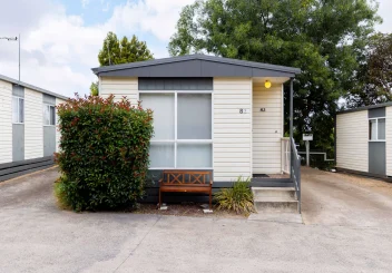 1 bedroom basic - 1 BR Basic Exterior 4