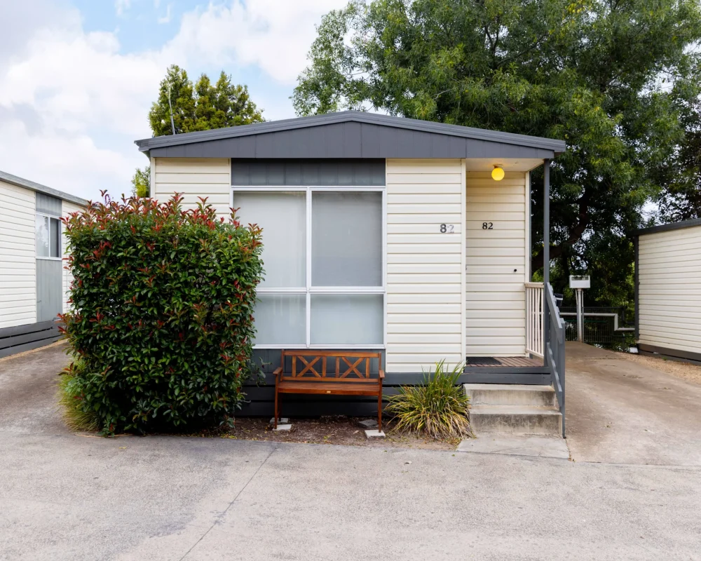 1 bedroom basic - 1 BR Basic Exterior 4