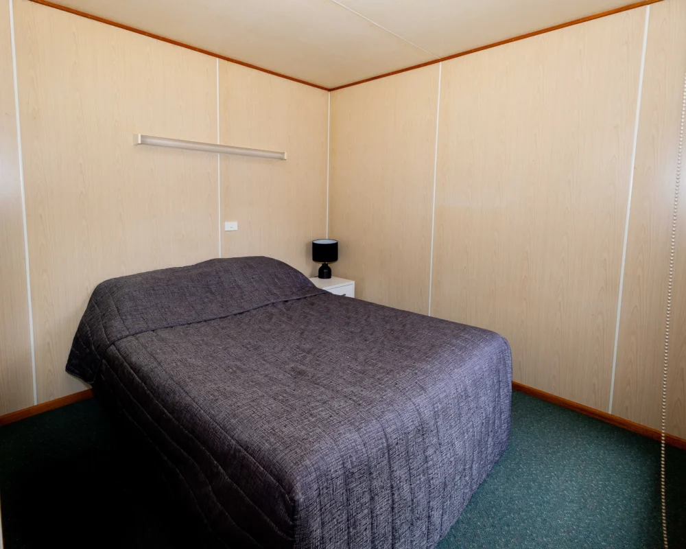 2 Bedroom Budget Bedroom 1 -2