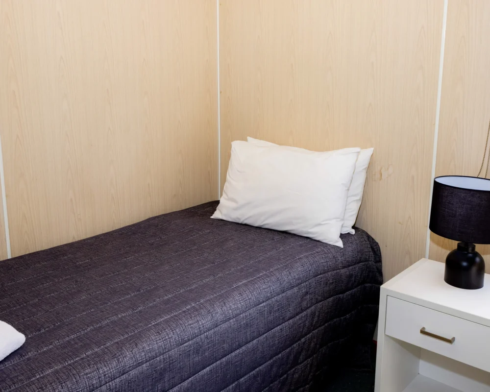 2 Bedroom Budget Bedroom 2