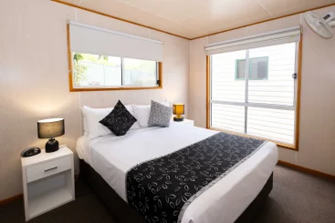 2 bedroom standard cabin - Airport Tourist Village Tullamarine (November 25th, 2024) 76