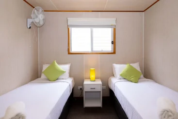 2 bedroom standard cabin - Airport Tourist Village Tullamarine (November 25th, 2024) 78