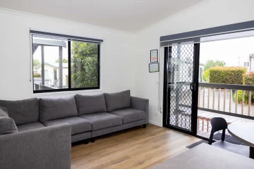 2 bedroom deluxe cabin lounge