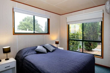 2 bedroom standard cabin - Airport Tourist Village Tullamarine (November 25th, 2024) 16