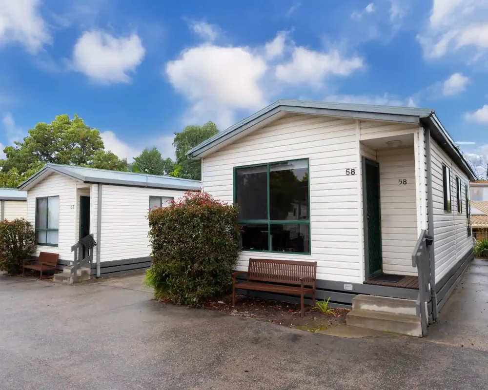 2 bedroom standard cabin - Airport Tourist Village Tullamarine (November 25th, 2024) 19