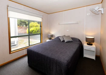 3 bedroom deluxe cabin - Airport Tourist Village Tullamarine (November 25th, 2024) 90