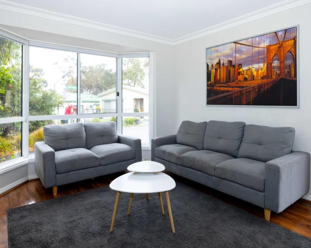 4 bedroom deluxe cabin - Airport Tourist Village Tullamarine (November 25th, 2024) 1