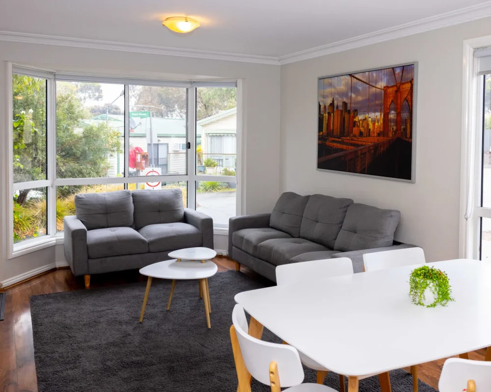 additional 4 bedroom deluxe cabin - Airport Tourist Village Tullamarine (November 25th, 2024) 106